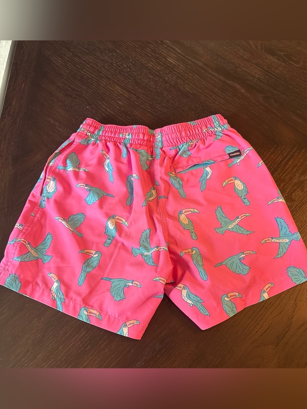 chubbies ToucanPrint Pink Swim Trunks with Teal Accent men’s XS - Picture 2 of 6